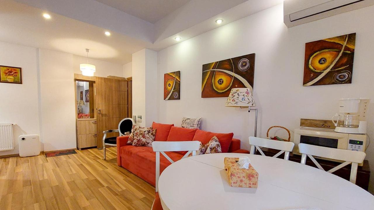Fancy 1Bd Family Friendly In Historical Centre Lejlighed Bukarest Eksteriør billede