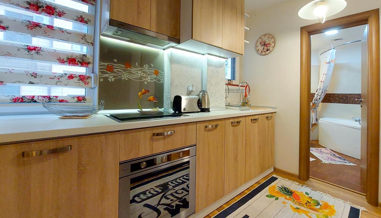 Fancy 1Bd Family Friendly In Historical Centre Lejlighed Bukarest Eksteriør billede