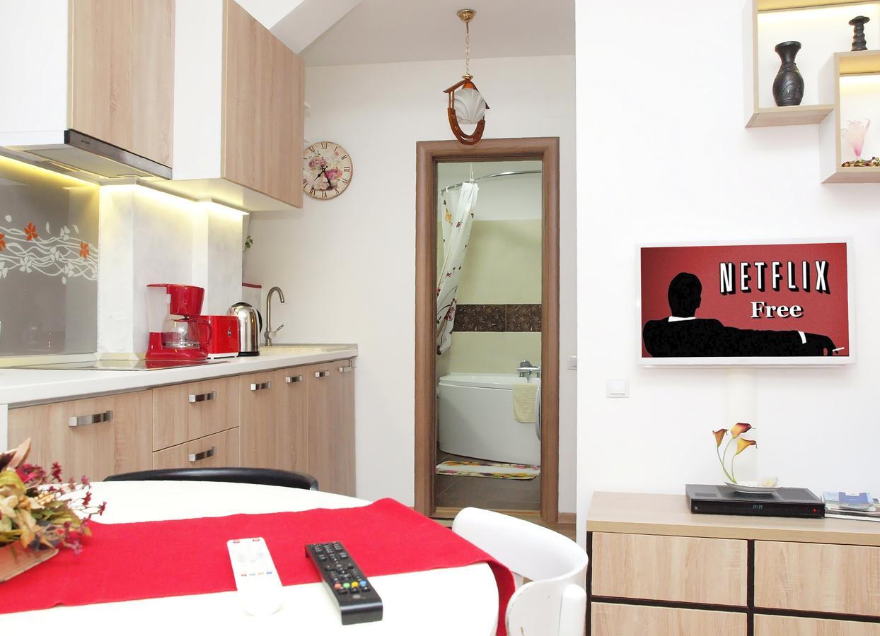 Fancy 1Bd Family Friendly In Historical Centre Lejlighed Bukarest Eksteriør billede